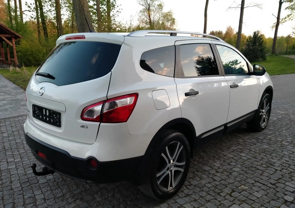 Nissan Qashqai+2 cena 34900 przebieg: 151100, rok produkcji 2013 z Suchedniów małe 121